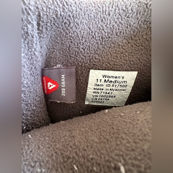 LL BEAN Women's Quilted Winter Snow Boots in Off-White and Gray - Picture 5 of 7